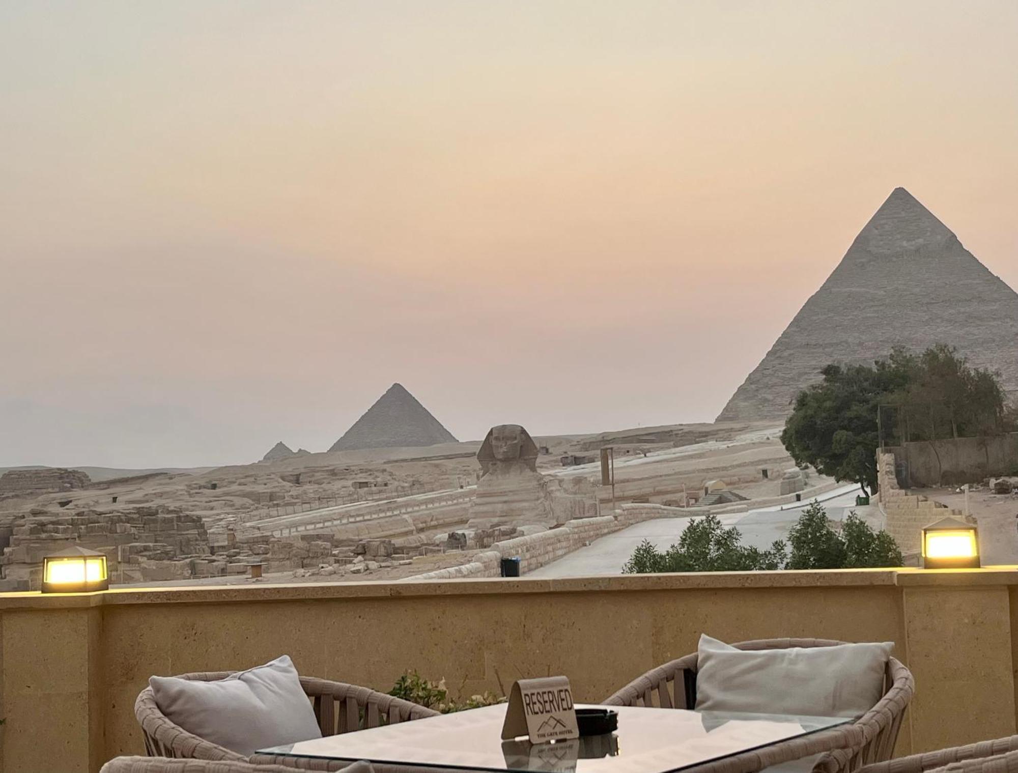 The Gate Hotel Front Pyramids & Sphinx View Kafret el-Gabal Exterior foto